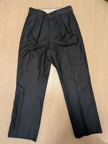 NEAT standard 슬랙스