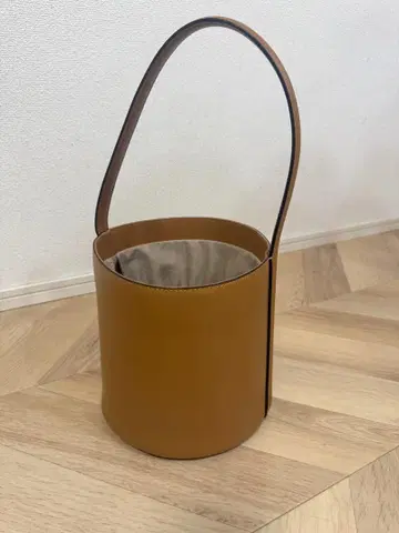 Plage 플라주 백 가죽 버킷백