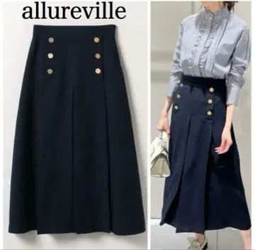 새상품급 allureville 알아바일 골드 버튼 마린 스커트 네이비
