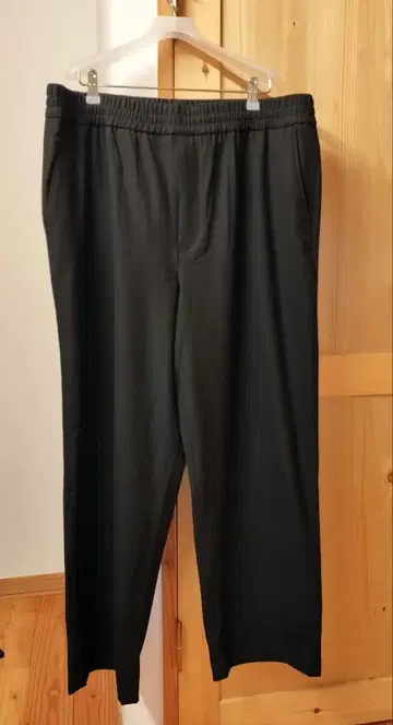 유니클로 c 이지 와이드 테이퍼드 팬츠 블랙