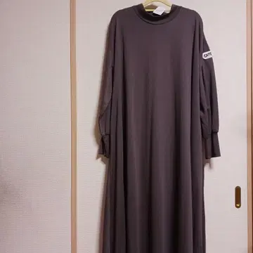 [새상품] 긴팔 롱 원피스 (아웃도어 프로덕츠)