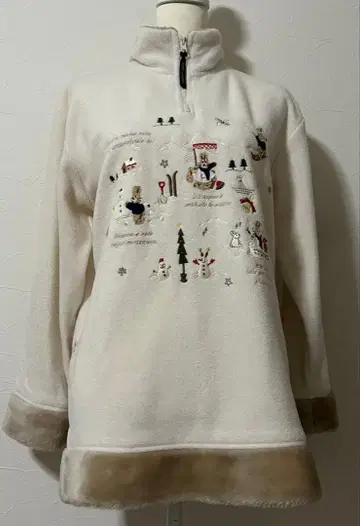 레어 고베 로렐 집업 상의 토끼 아플리케, 자수