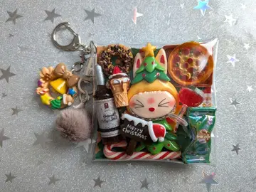 가챠 채워넣은 듯한 파우치 캔디 백 키링 크리스마스 빅 트리