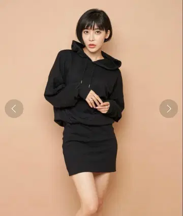 SPIRALGIRL 후드티 타이트 미니 원피스