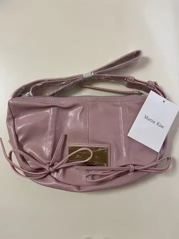 마뗑킴 핑크 가죽 숄더백