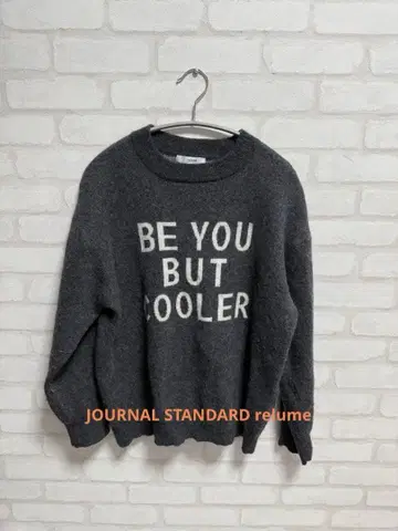 relume journal standard 다크 그레이 프린트 스웨터