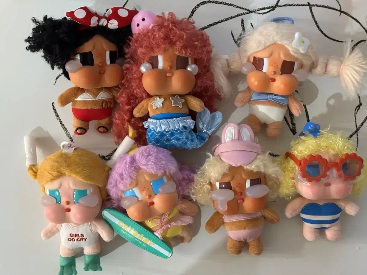 *Lowest Price Discount* POP MART) Crybaby Vacation Diary Series