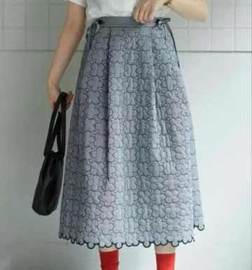 뷔르데사봉 꽃마루 퀼팅 스커트