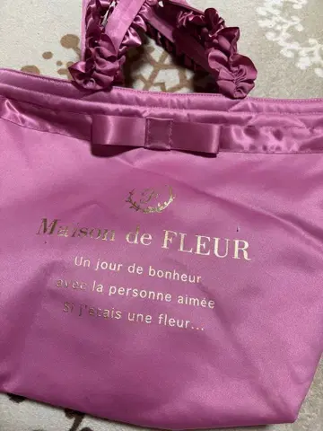 메종 드 플뢰르 프릴 토트백