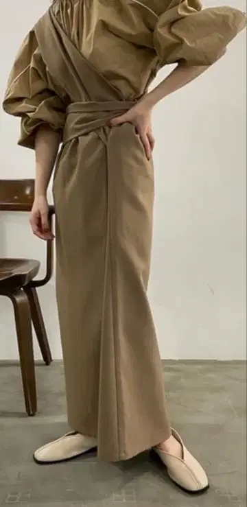 [ lawgy ] 브라운 타이트 스커트