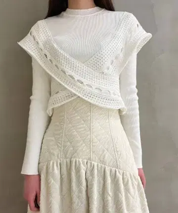 LE CIEL BLEU 크로스 디자인 니트 36