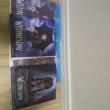 웬즈데이 시즌1 시즌2 각 전2권 BD