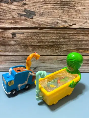 타코벨 사반 & 버거킹 캣독