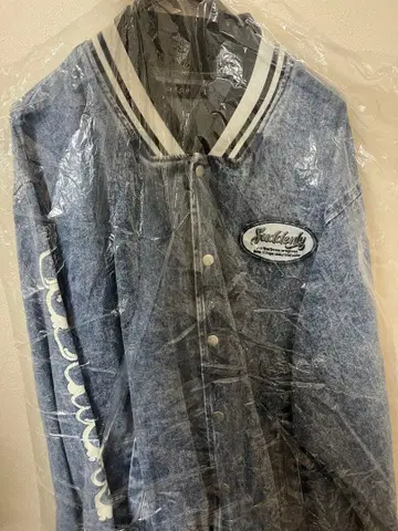 데님 블루 바시티 자켓 자수 로고 포함