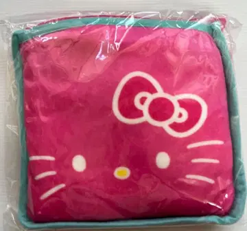 31 서티원 헬로키티 수납 포켓 포함 담요 키티