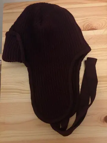 FUMIE TANAKA 귀도리 달린 니트 모자