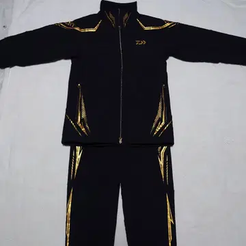다이와 토너먼트 스트레치 자켓 팬츠 (상하의 세트) 블랙/금 L