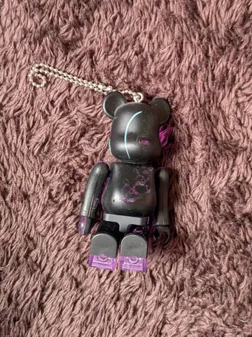 트위스티드 원더랜드 곰 베어브릭 한정판 콜라보