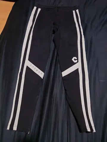 CRONOS 스트라이프 블랙 조거 팬츠