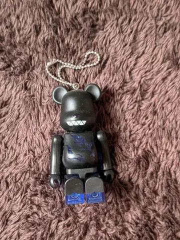 트위스티드 원더랜드 곰 베어브릭 한정판 콜라보