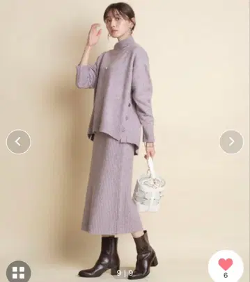 새상품급 저스길리티 하이넥 니트 업