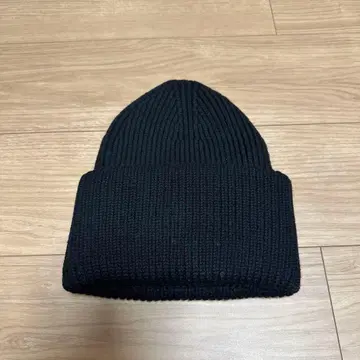 ZARA SRPLS M 블랙 니트 모자