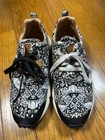 플라워마운틴 윌리엄 모리스 패턴 스니커즈 24.5cm