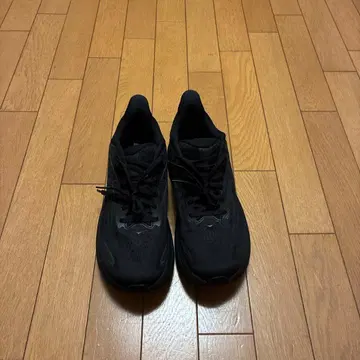 호카 클리프톤 10