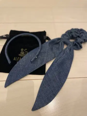 ALEXANDRE DE PARIS 데님 헤어 액세서리 세트