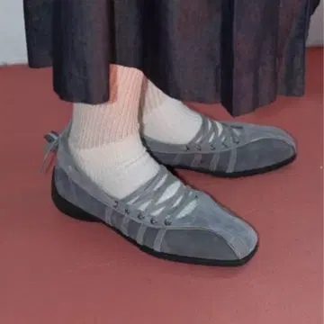 BLISS LACEUP SNEAKERS SUEDE