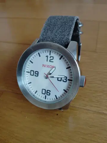 [컨디션 최상] Nixon 닉슨 손목시계 심플 빅 남녀 공용