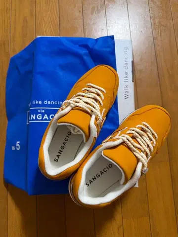 SANGACIO 오렌지 스니커즈 US5