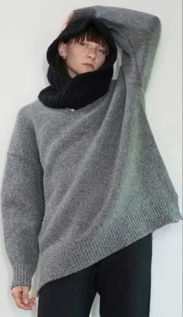 CLANE 오버 V넥 니트 탑스