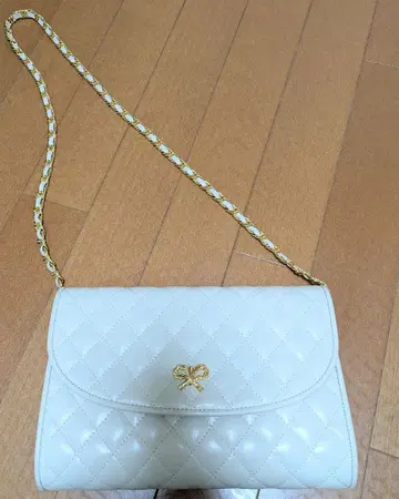 KIMIJIMA 아이보리 퀼팅 숄더백