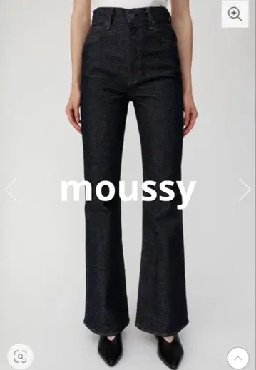 25인치 MOUSSY MVS 플레어 원워시 데님