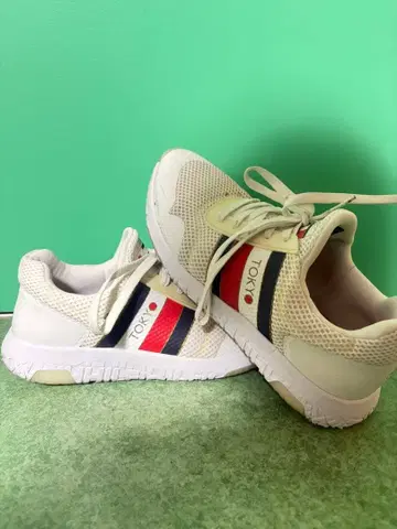 TOMMY 메쉬 스니커즈 화이트