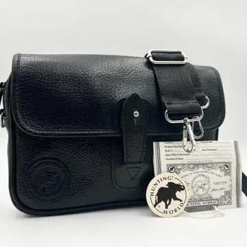 새상품급 헌팅월드 숄더백 주름 가죽 블랙 로고