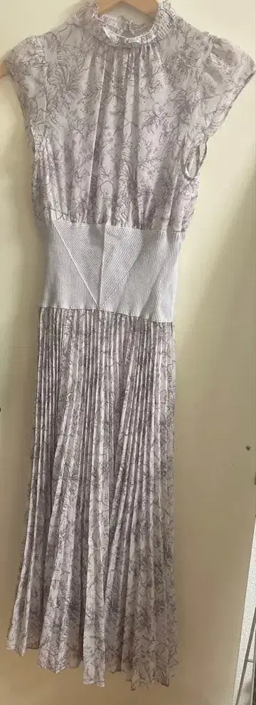 플라워 프린트 하이넥 롱 드레스