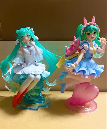 하츠네 미쿠 피규어 2체 세트