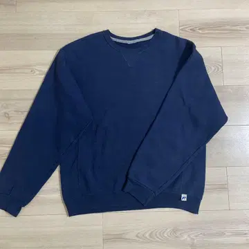 러셀 맨투맨 네이비