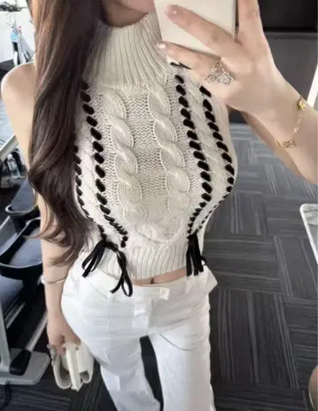 레이스업 케이블 니트탑 화이트 화이트