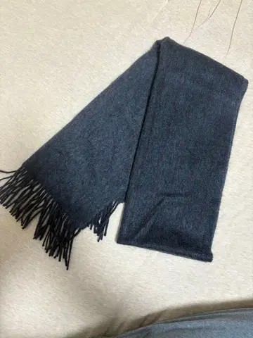 유나이티드 애로우즈 UNITED ARROWS 다크 그레이 머플러