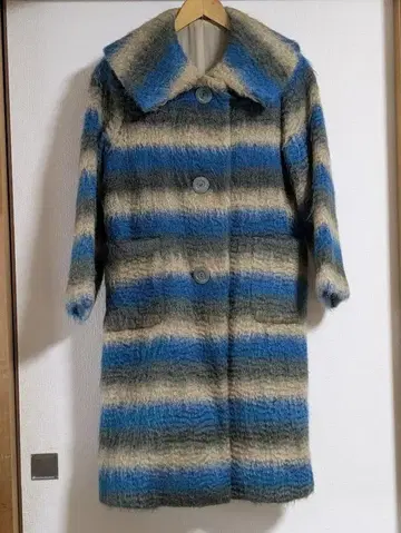 스트라이프 디자인 코트 레트로 블루