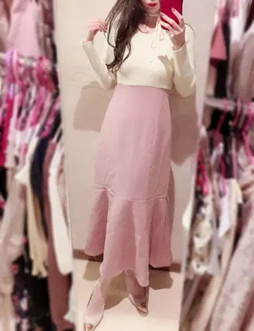 주노아 리브 니트 리본 초커 머메이드 원피스