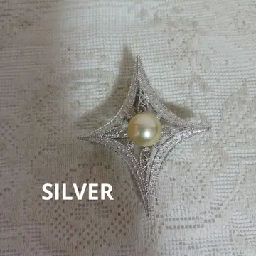 마름모꼴 펄 장식 SILVER 브로치/목걸이 탑