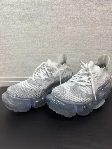 Grounds 그래운즈 스니커즈 MOOPIE 27.5cm