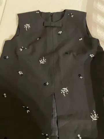 비비 bibiy B. GARDEN TOP 가든 상의