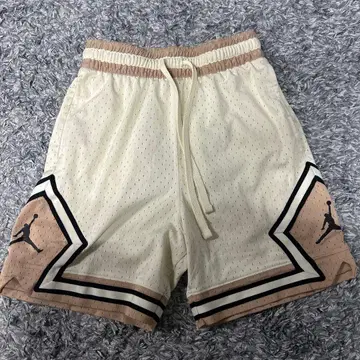 Jordan DRI-FIT 아이보리 M 사이즈 숏팬츠