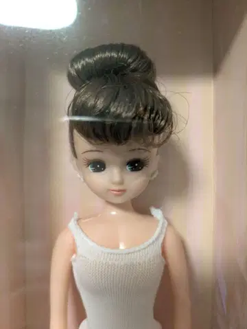 리카짱 캐슬 2019년 S월간 인형 컬렉션 - 4월