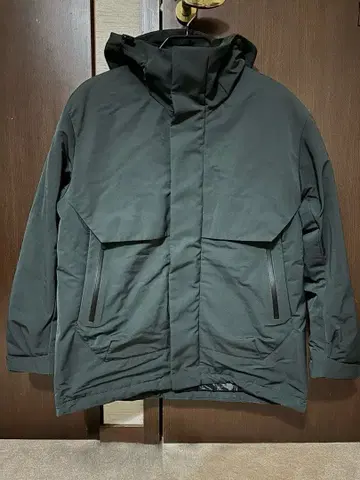 유니클로 +J 하이브리드 다운 오버사이즈 파카 XS 다크 그린